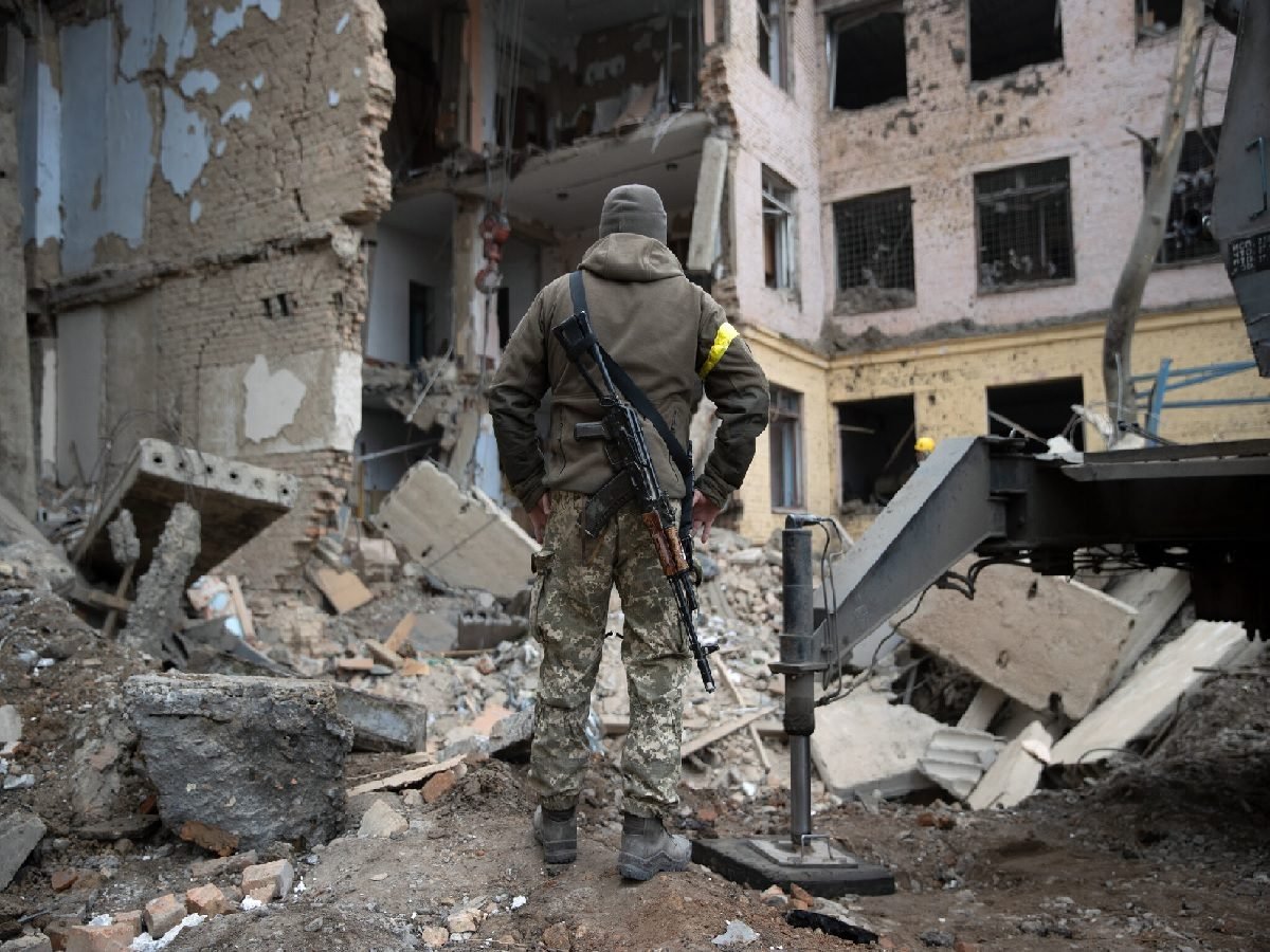 NEWS18 EXPLAINS: यूक्रेन में तबाही के 100 दिन, किसने क्या पाया क्या खोया?