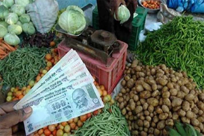 Festive Season में सब्जियों के दाम पहुंचे आसमान पर पहुंचे, गोभी 100 रुपये के पार तो बैंगन 80 रुपए प्रतिकिलो