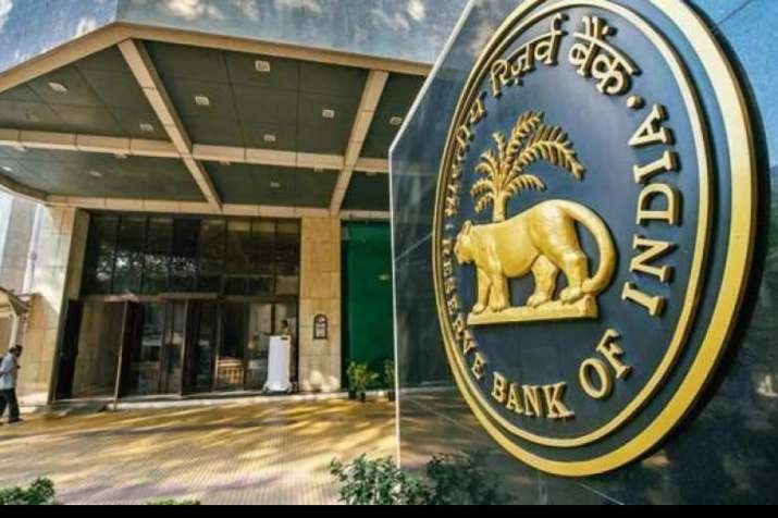 NBFC-फिनटेक कंपनियों के साथ बैंकों के गठजोड़ के पक्ष में सरकार