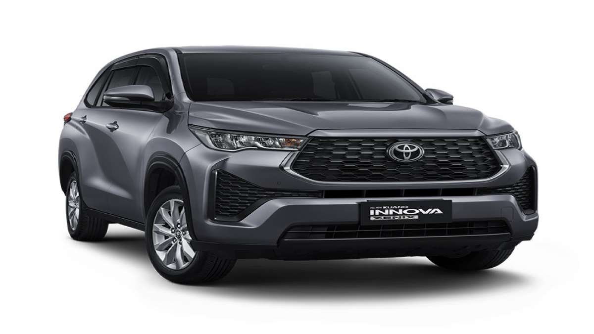 New Toyota Innova Debuts | टोयोटा ने नई इनोवा हाईक्रॉस से उठाया पर्दा, भारत में 25 नवंबर को होगी पेश, देखें तस्वीरें