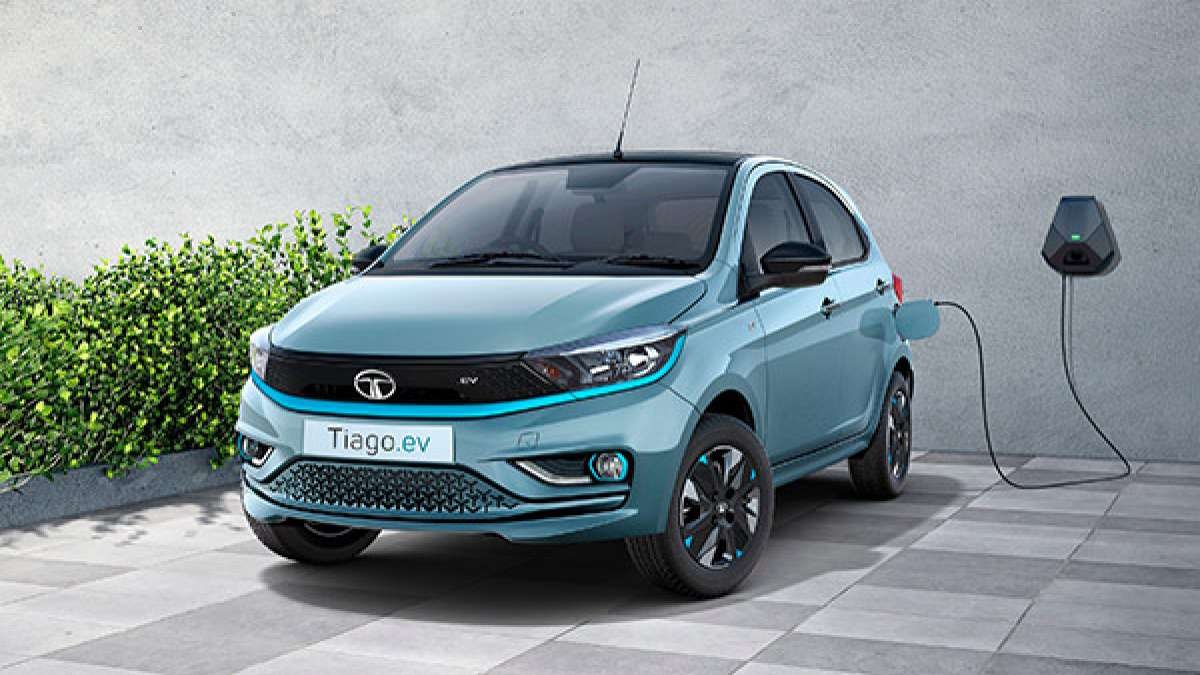 Tiago EV Bookings Cross 20,000 Units | टाटा की इस इलेक्ट्रिक कार को मिली छप्परफाड़ बुकिंग, बस एक महीने में बन गए हजारों ग्राहक